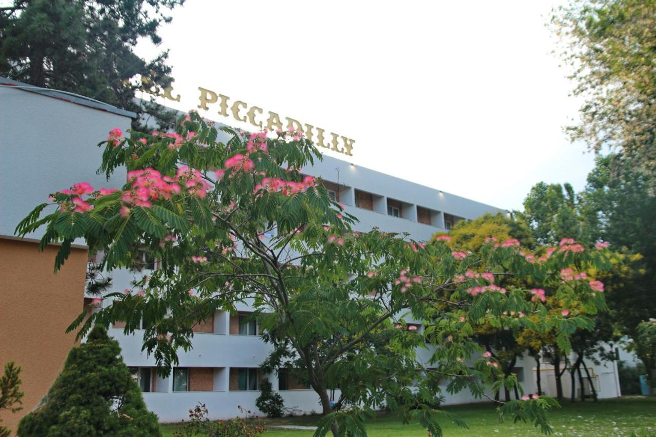Hotel Piccadilly 马马亚 外观 照片