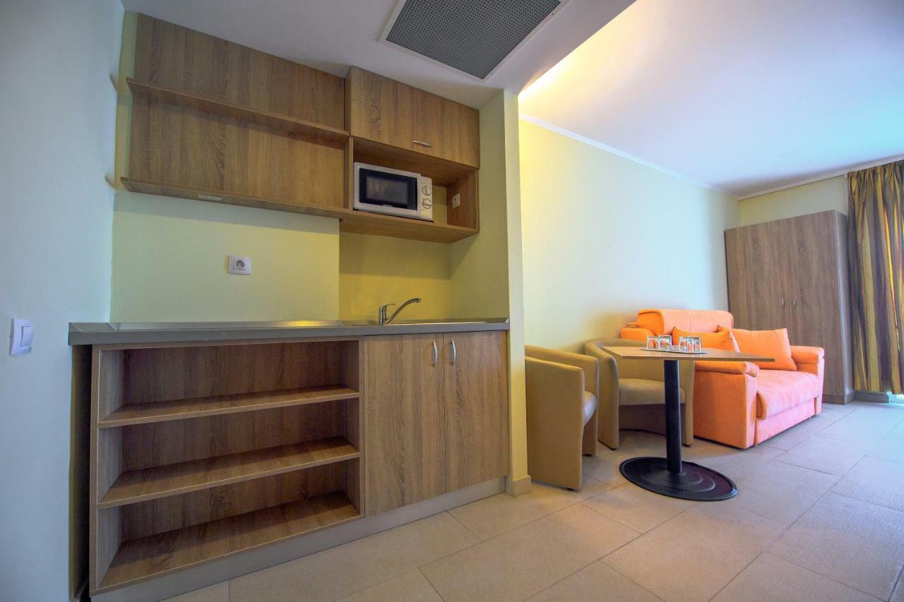 Hotel Piccadilly 马马亚 外观 照片