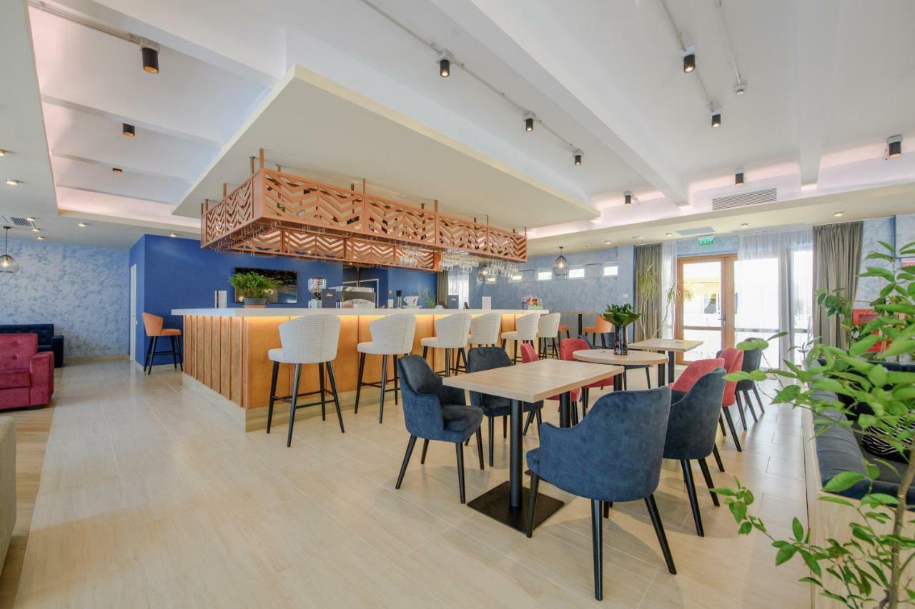 Hotel Piccadilly 马马亚 外观 照片