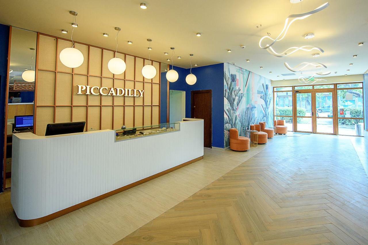 Hotel Piccadilly 马马亚 外观 照片