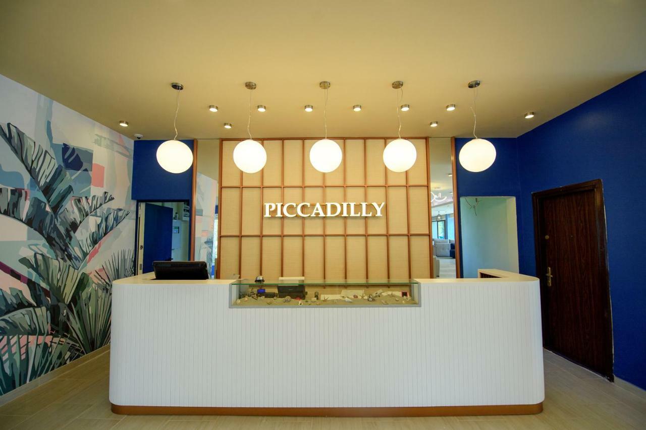 Hotel Piccadilly 马马亚 外观 照片